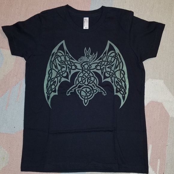 Glow in the dark Celtic dragon t-shirts! - Picture 1 of 3